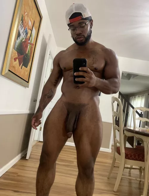 N still looks big 😳🍆
