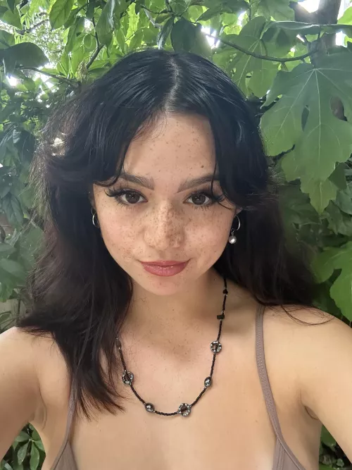 No make up, just natural frex on.