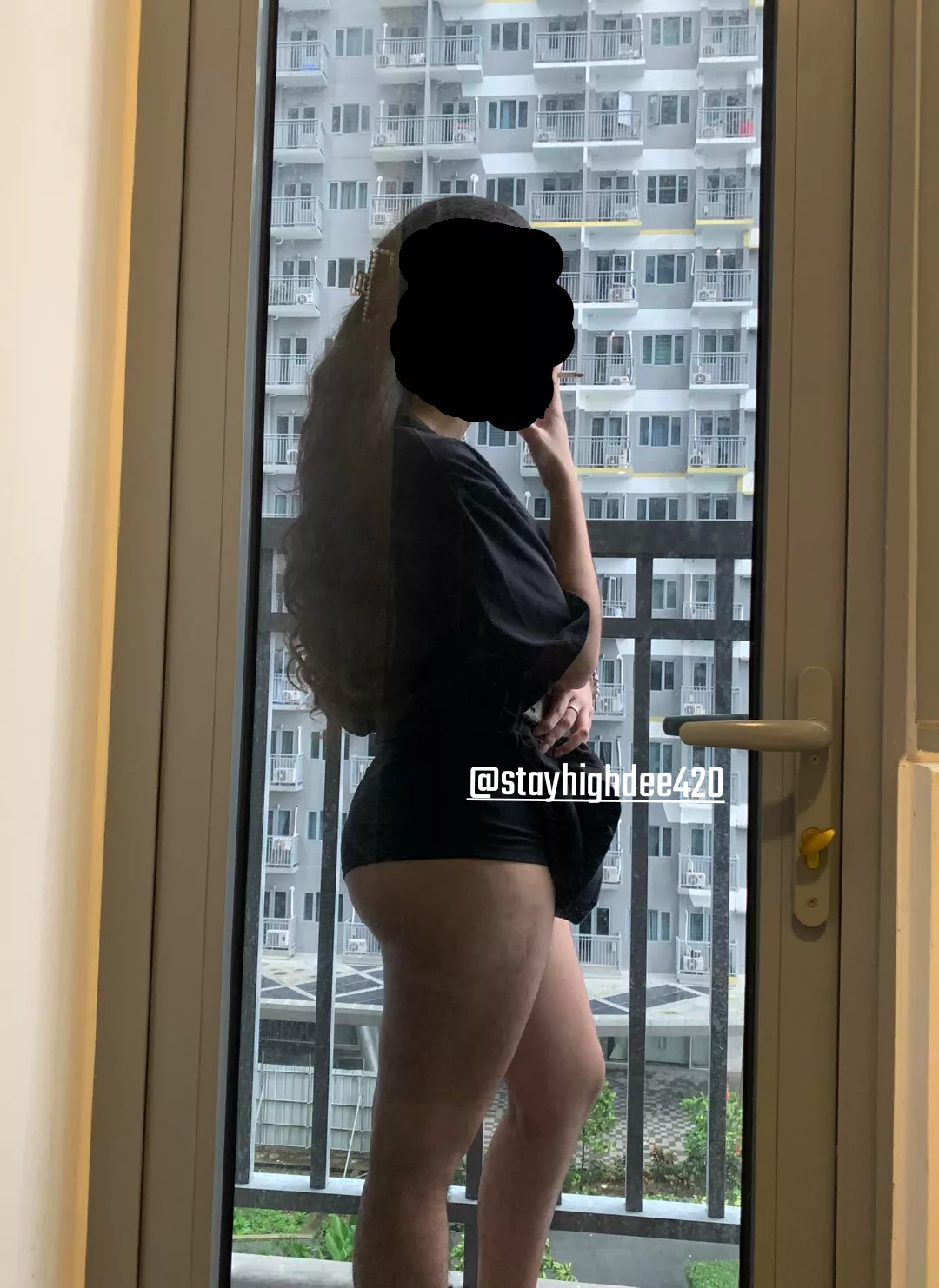 See that beauti[f]ul ass? Kulang na ata sa lamas 🥺