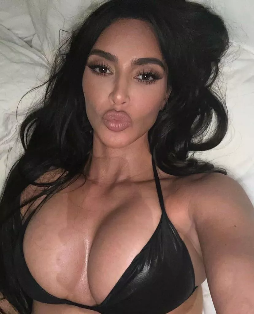 stroking to her right now