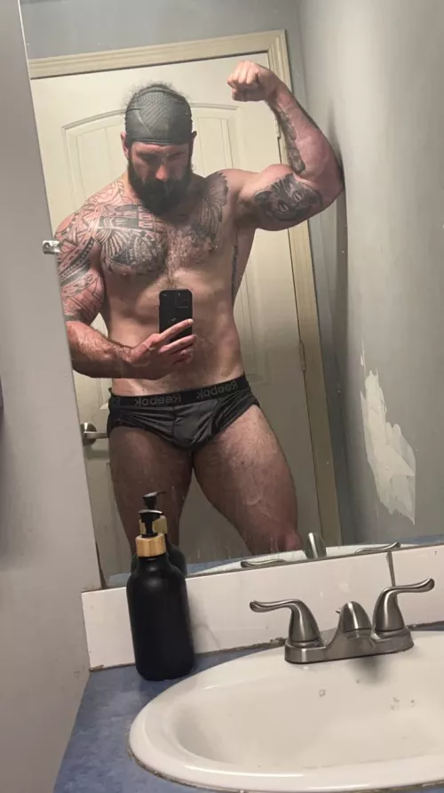 Who wants to cuddle with daddy?