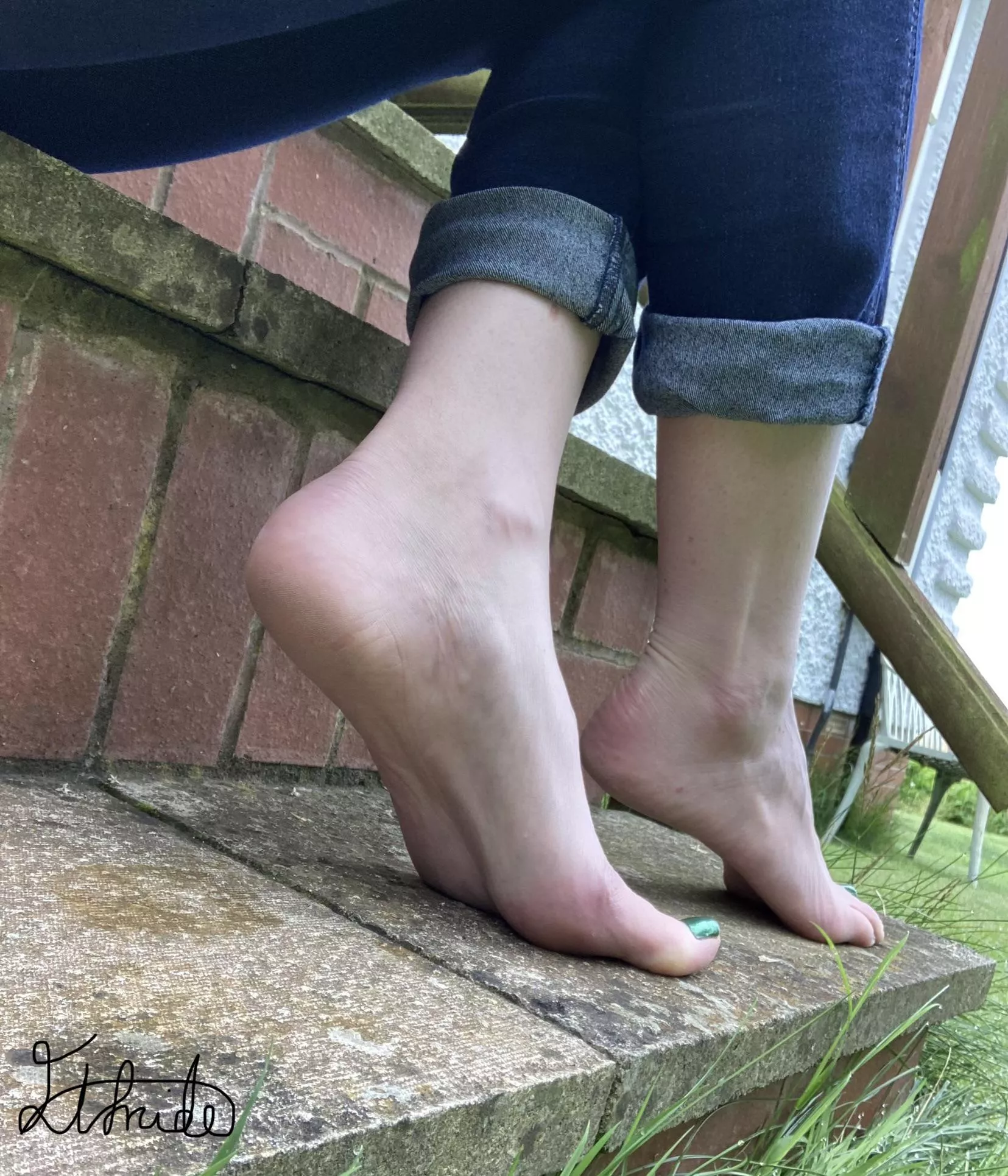 Would I catch you looking?