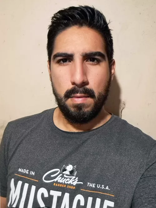 30Mlooking for mh player 2 into Pokemon, beards and blue eyes 🩵