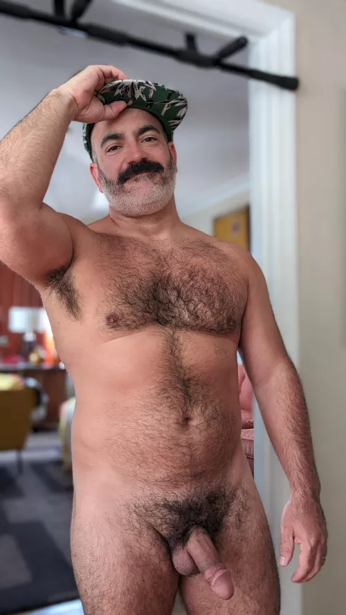 Does this hat go with the rest of my outfit?