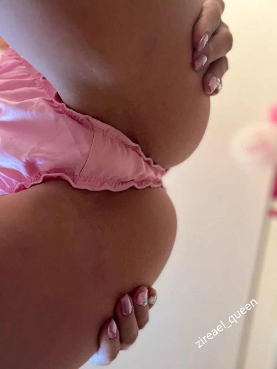 Finish all over my juicy holes