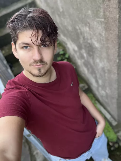 Got my hair cut short after having it long for 5 years. What do we think gaymers ? π