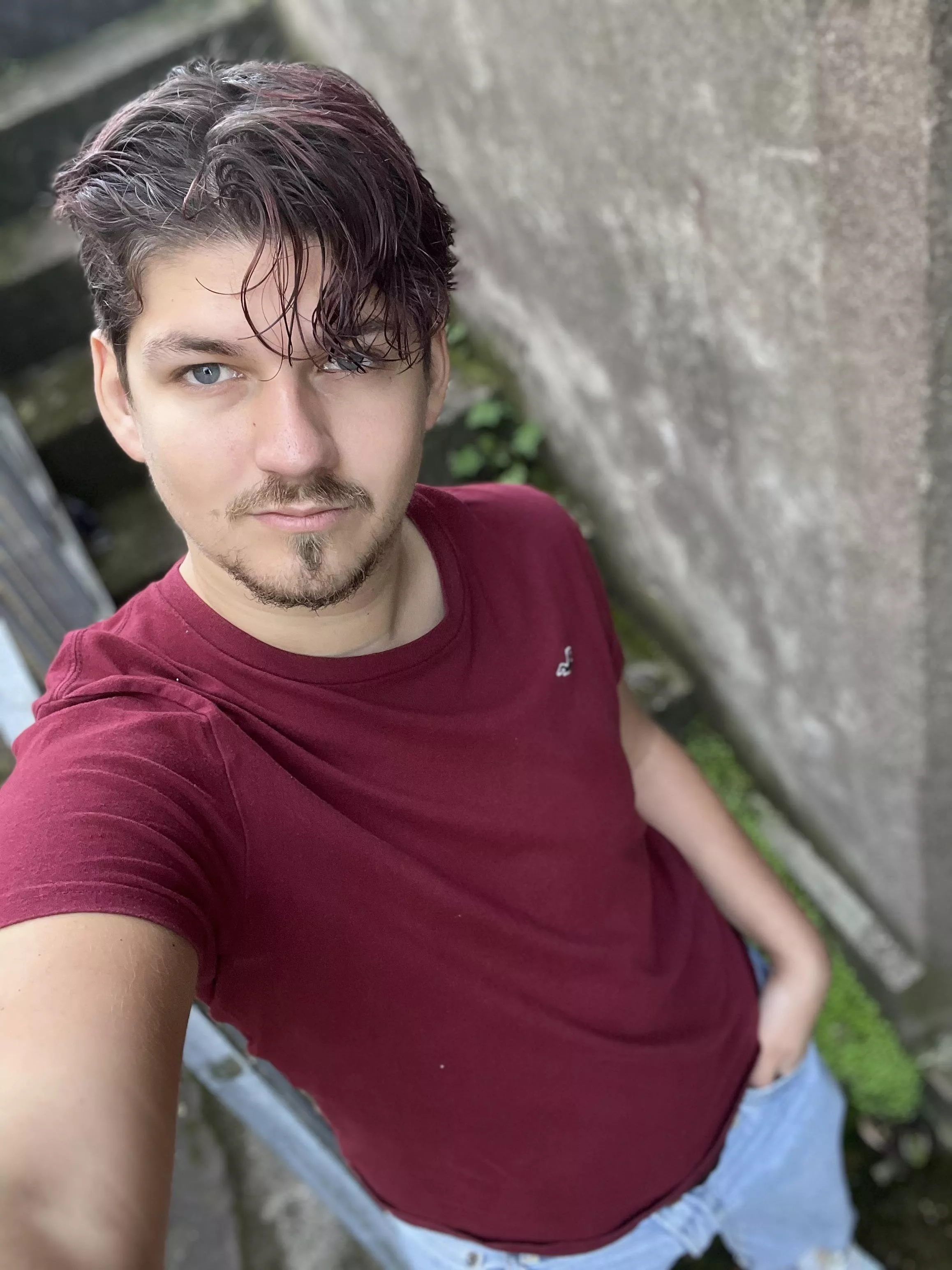 Got my hair cut short after having it long for 5 years. What do we think gaymers ? 😁