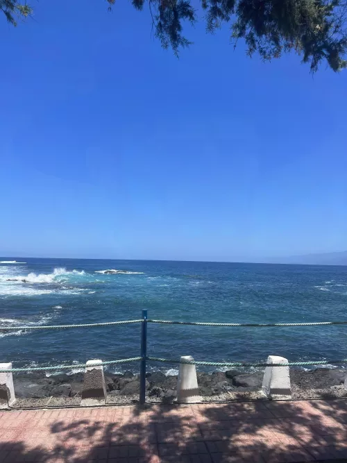 I want to see if you can fit between them