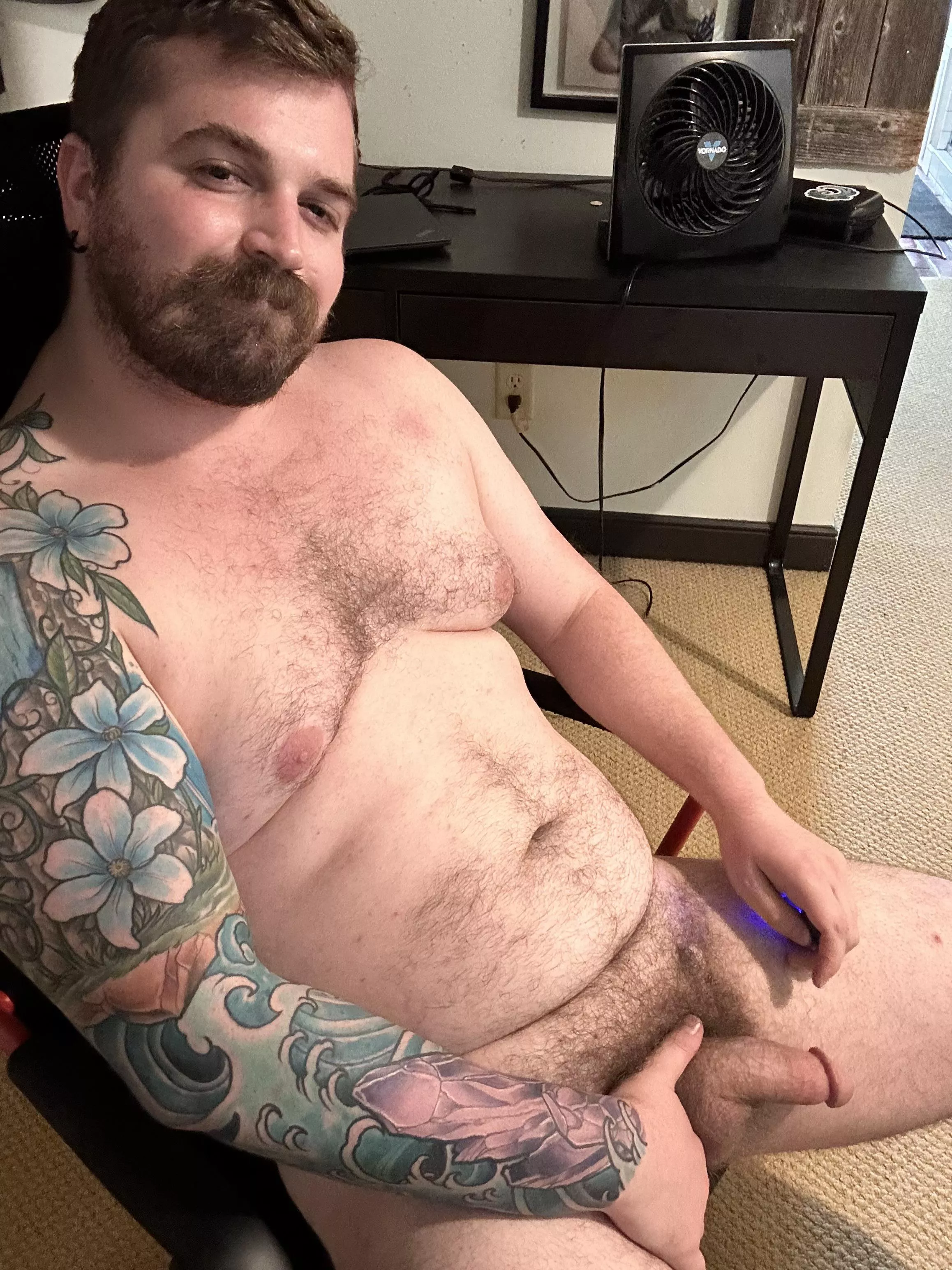 Just a friendly horny cub.