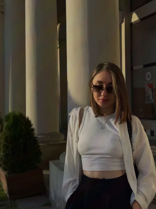 Let me tickle your nerves with this photo