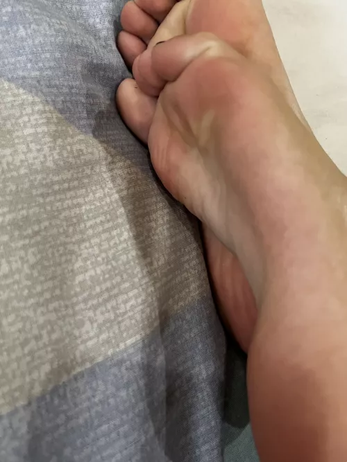 Looking for someone to give me a foot massage?