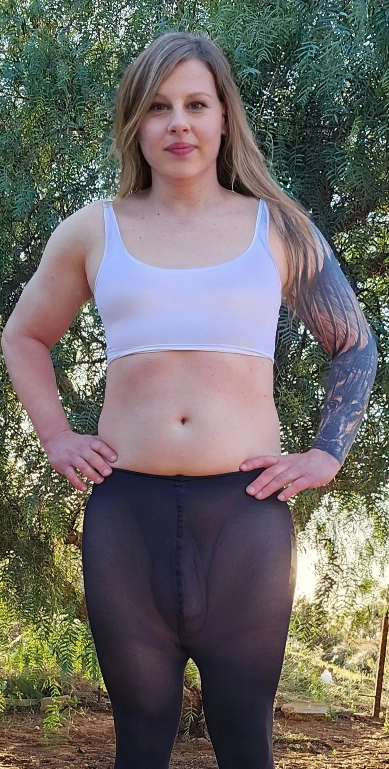 Pull my tights off and make me get hard