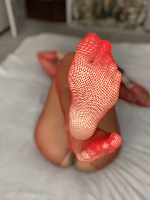 Slide into my DMs, let's explore together