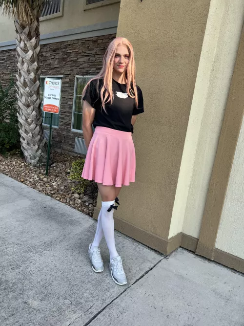 Was my river walk outfit cute enough? :3 (6’4)