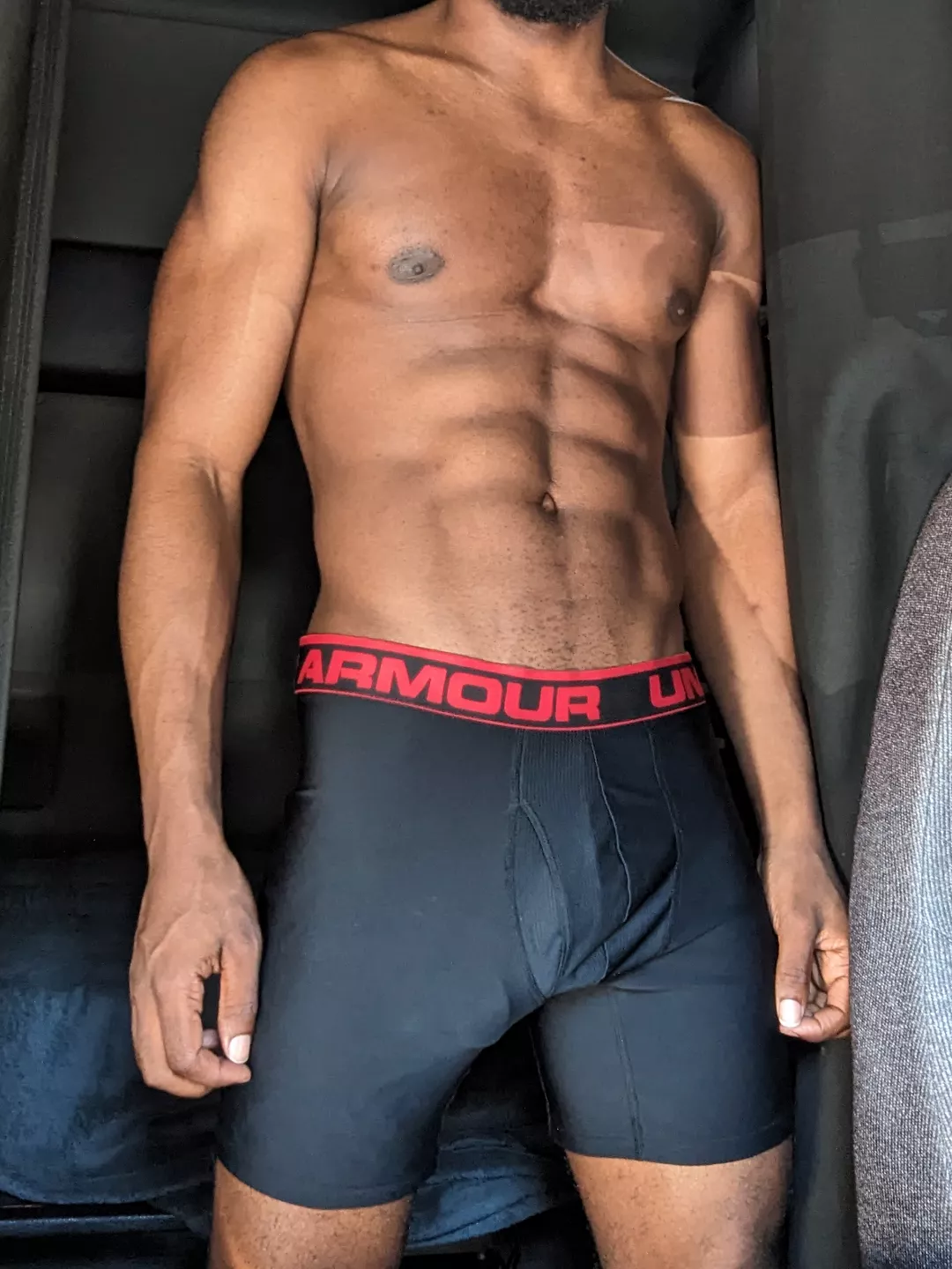 Who else here loves underarmour?