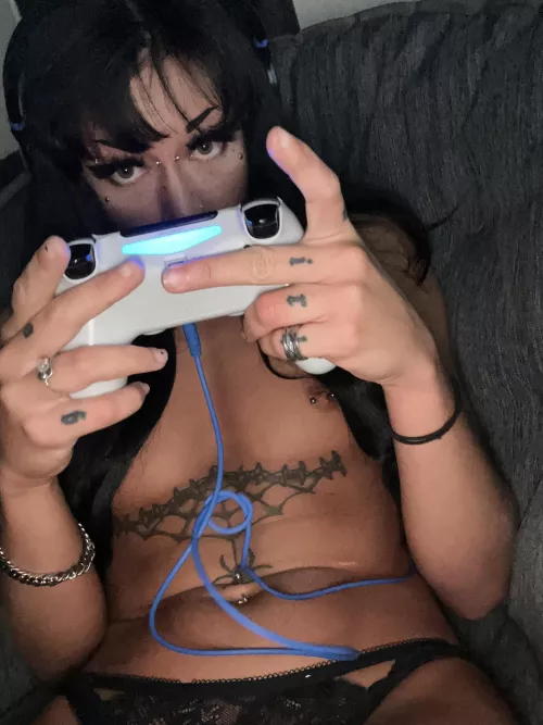 Who's gonna be my player 2?? 🎮