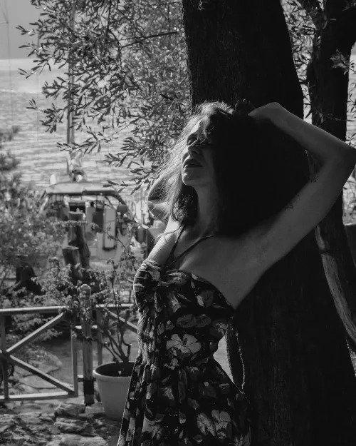 will you help me take off my dress?