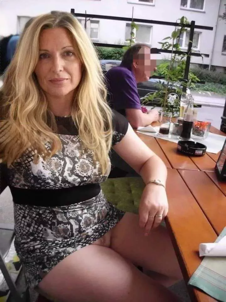 🎁 and the guy in purple never found out.