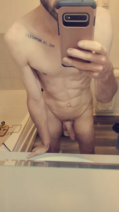 Are mirror pics too boring?