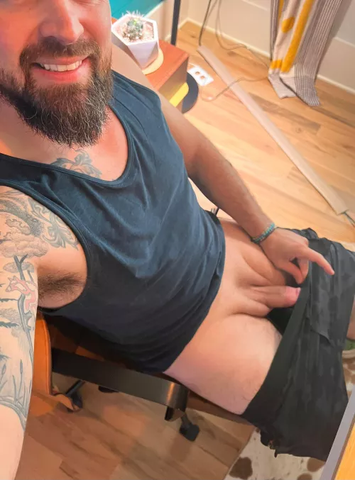 Cum get this week started with me 😏