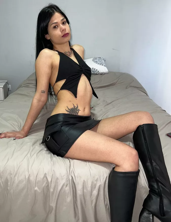 Does latex make you feel dominant ?