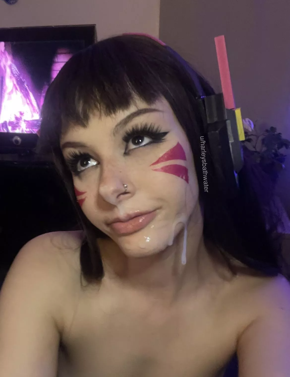 getting my face painting in cosplay is my new favourite thing