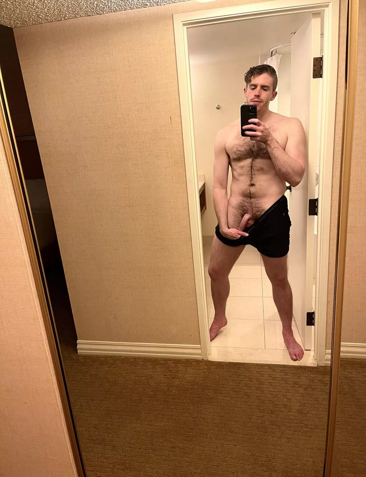 Hi, would you like to experiment with me?