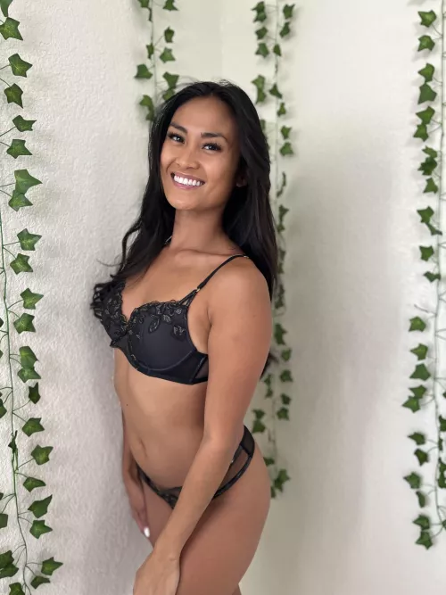 I am naughty babygirl but obedient in bed