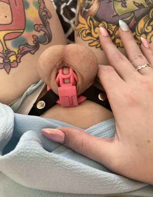 I'm so glad my clitty has shrunk so much since starting chastity!