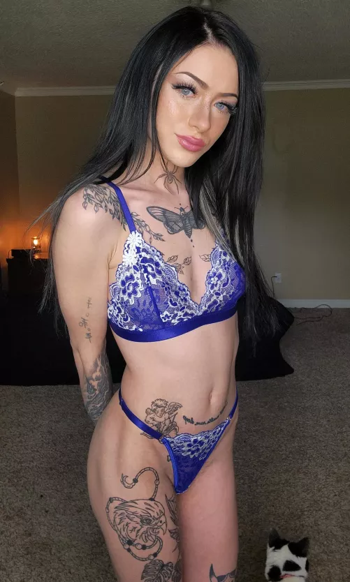 I'm so happy that us petite girls are finally getting the attention we deserve