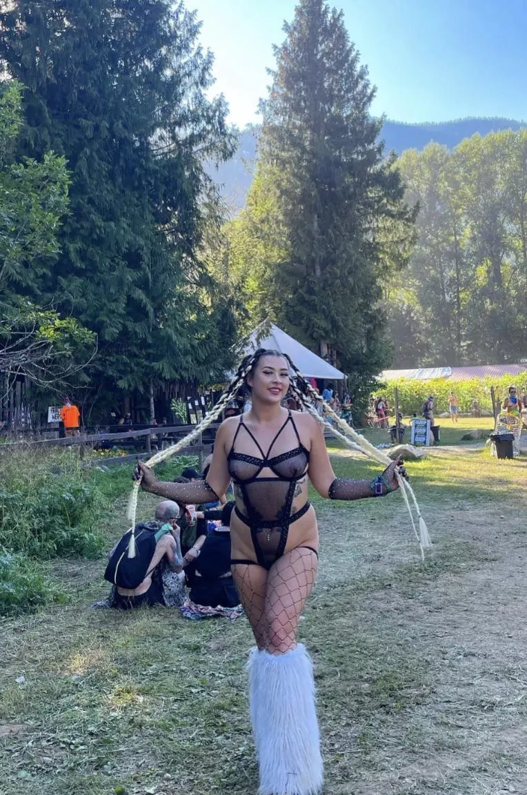 Maybe I should have worn pasties with this outfit oops