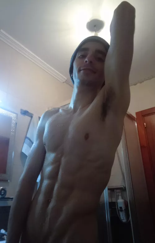 Rate my pits if you like?