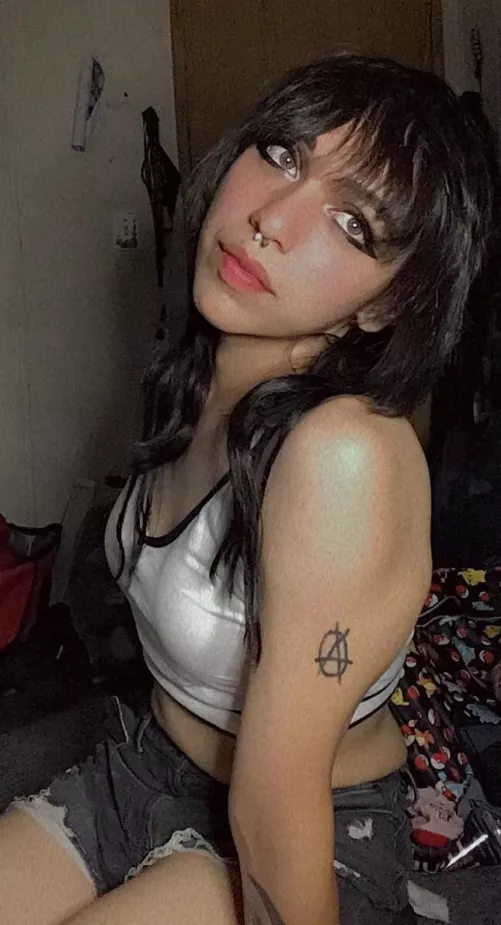 What’s your favorite musical instrument? 🖤