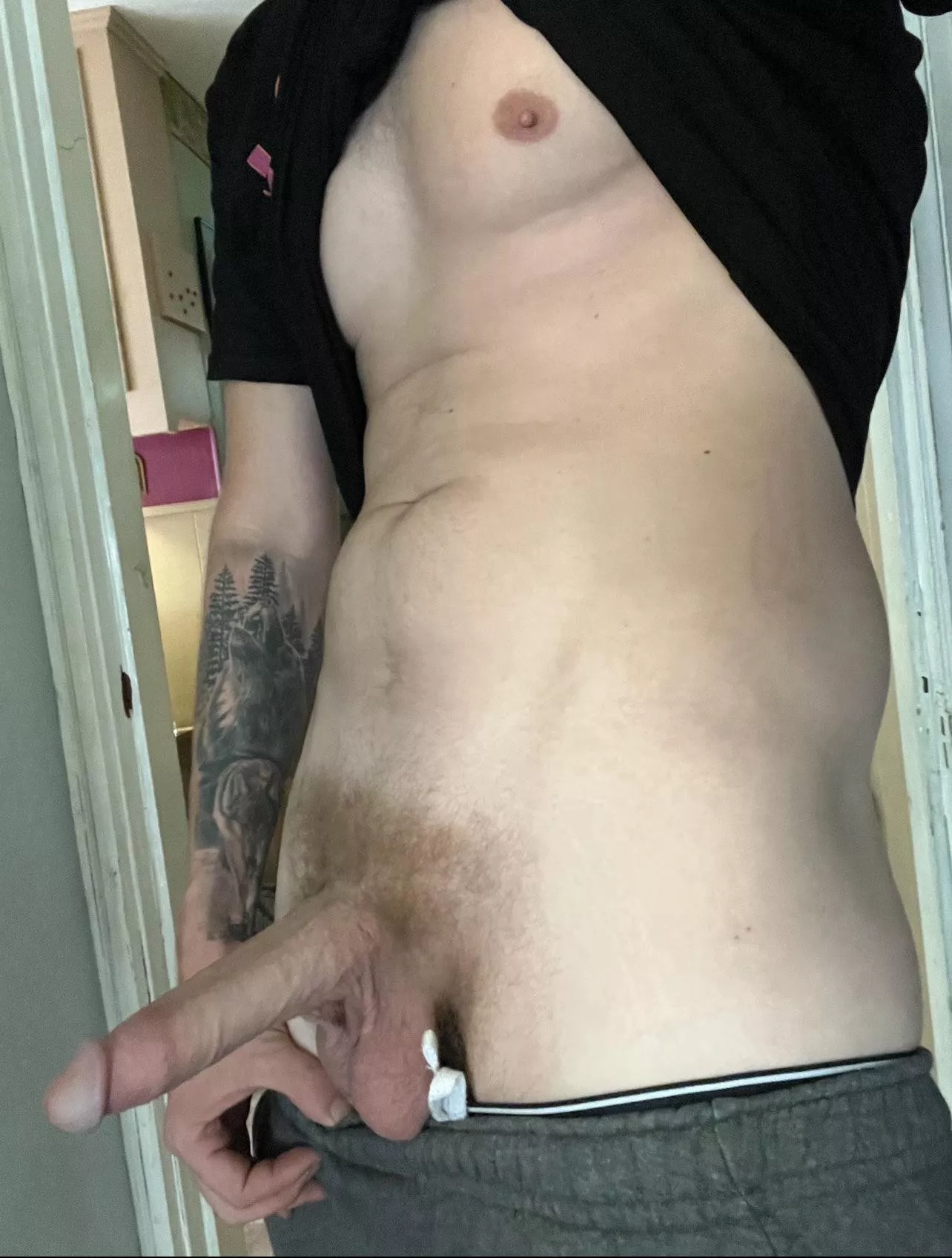 Wwyd if you caught your roommate taking this pic