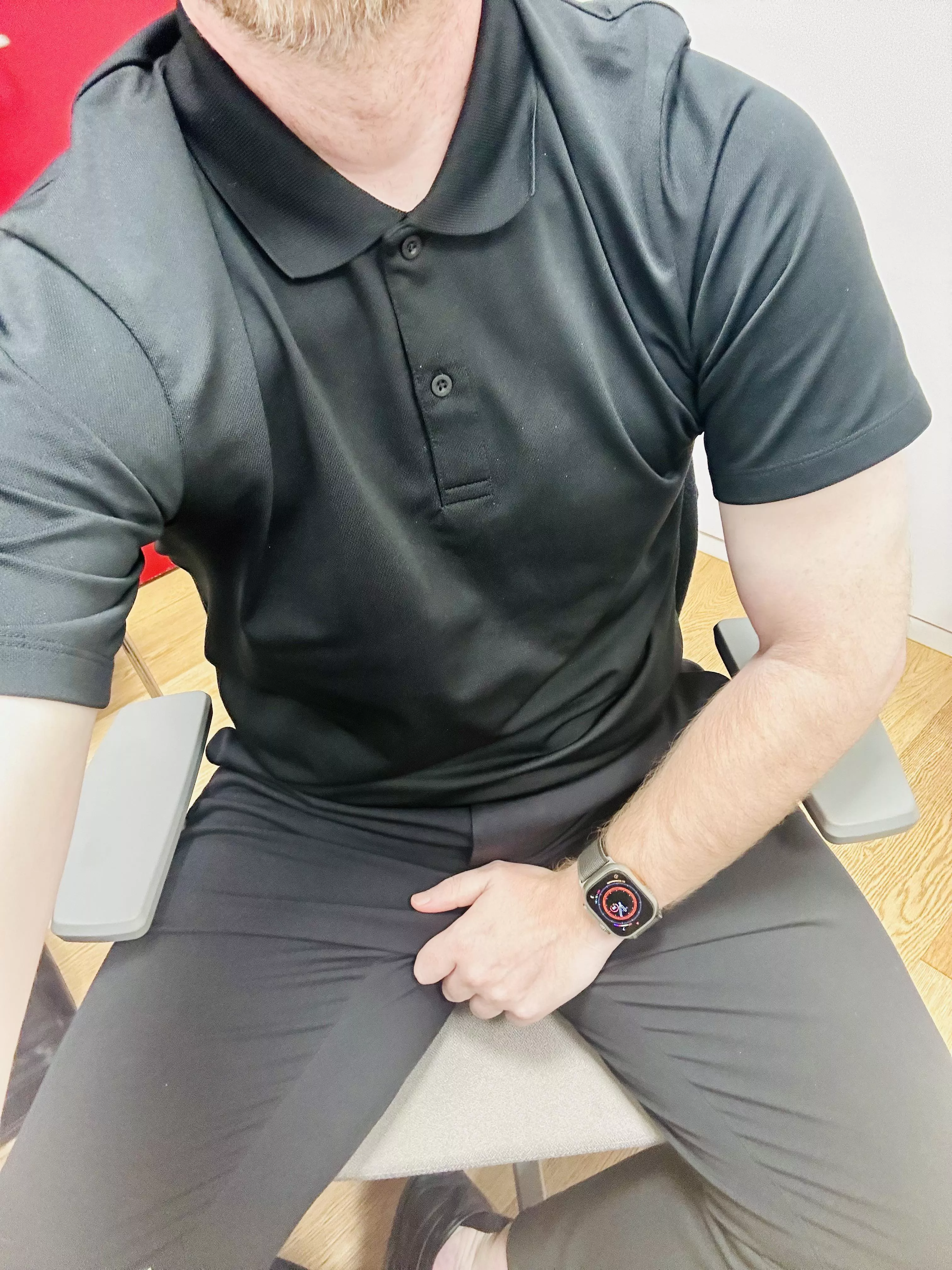 43 at work and up for a chat se.3273