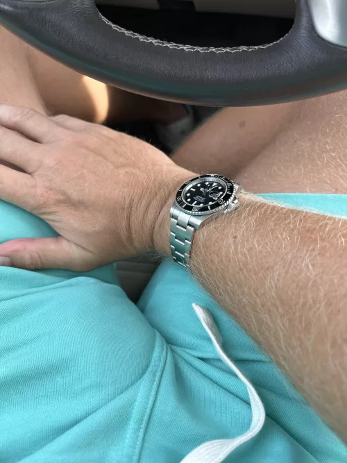 About to walk into the coffee shop and hope no one (everyone) notices