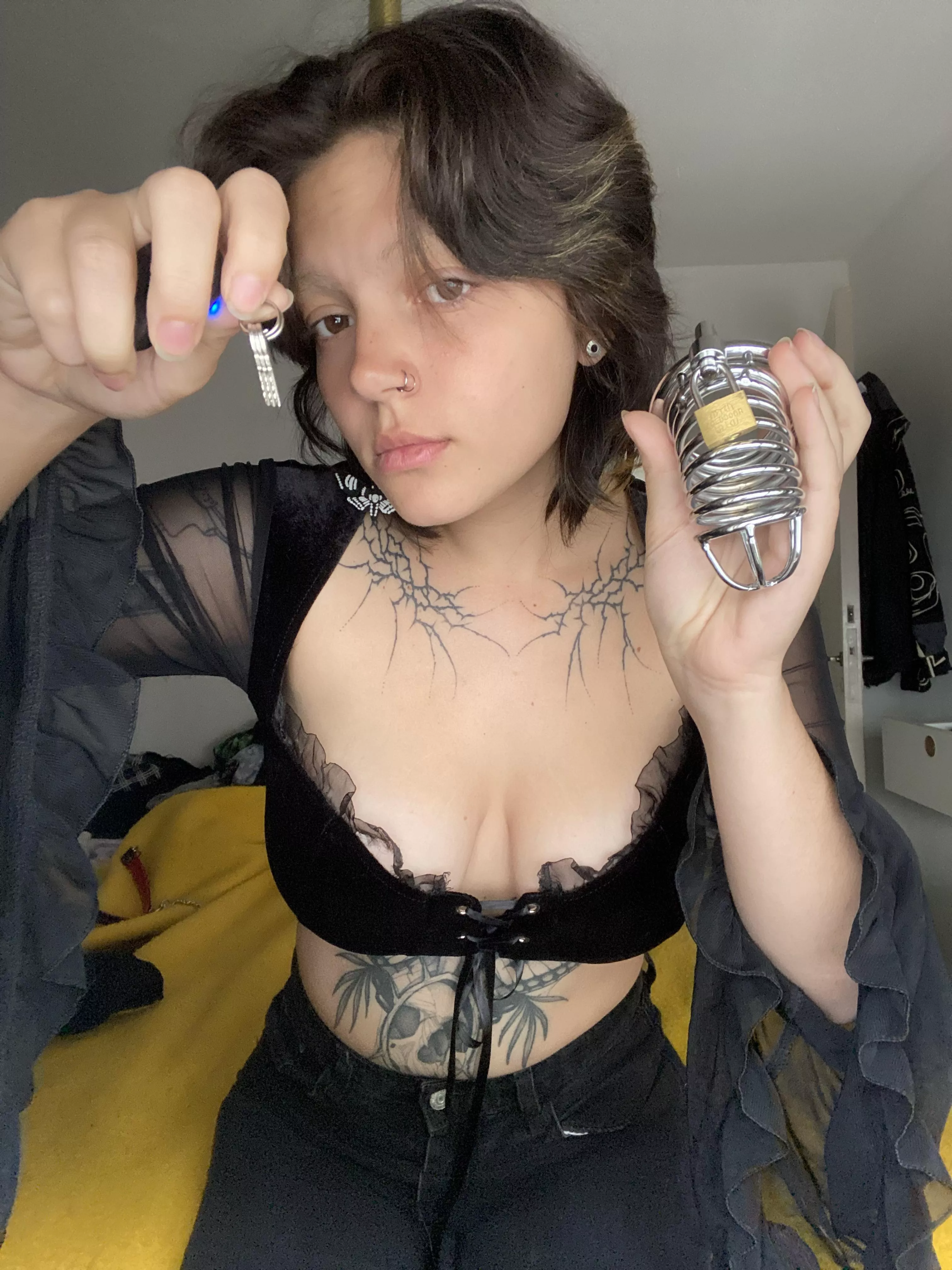 Betas dont deserve to have their dickies free