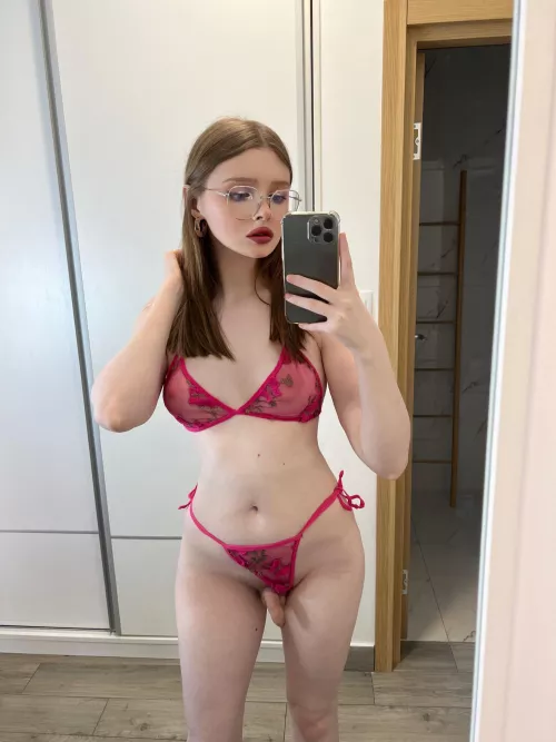 can I be your living fuckdoll? 💖