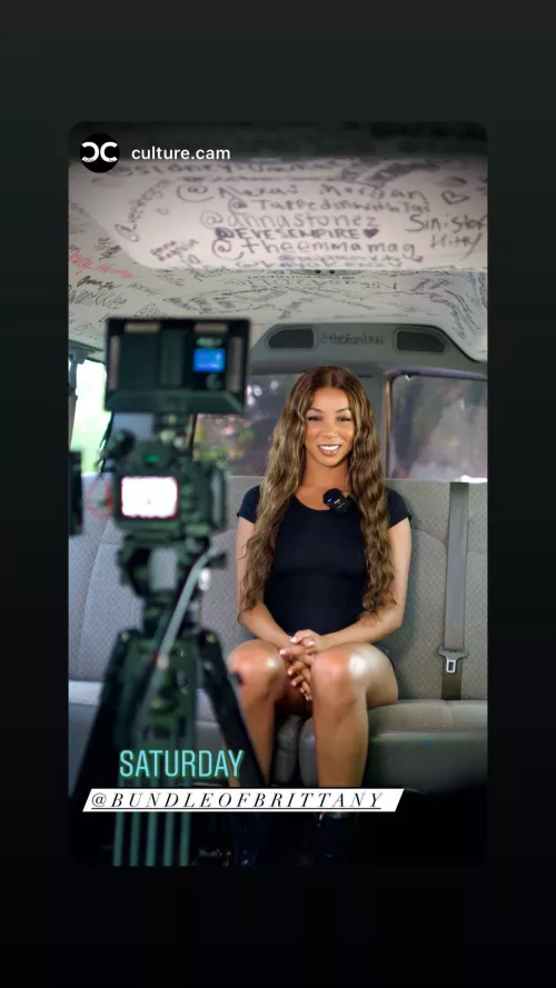 Did she just give an interview or did she also fuck on the fanbus?