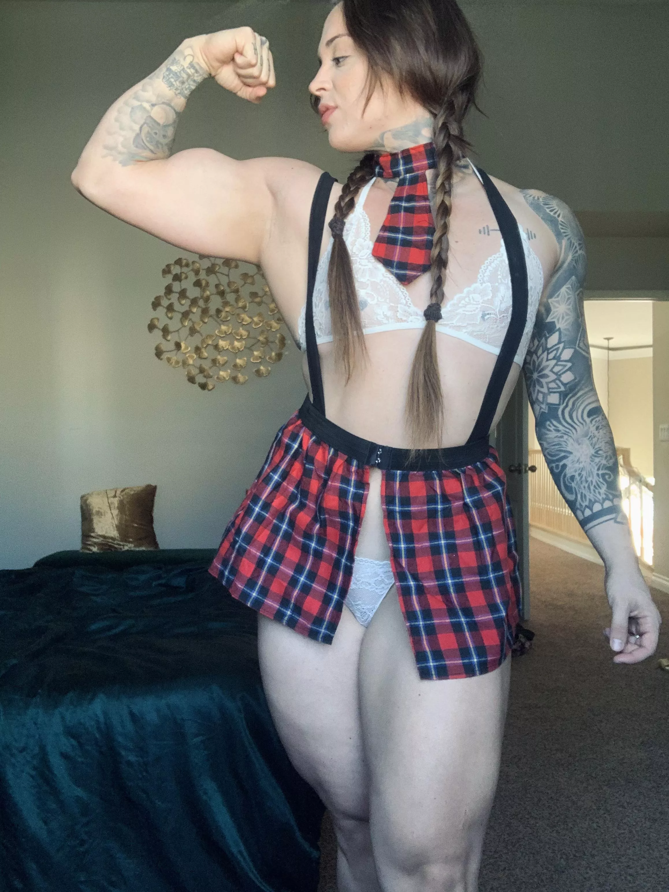 Do you like my outfit?