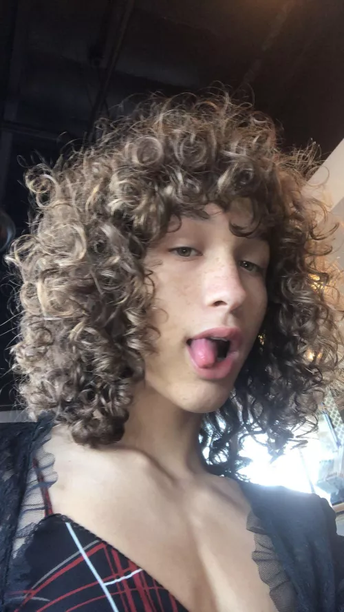 Do you think I was a pretty femboy?