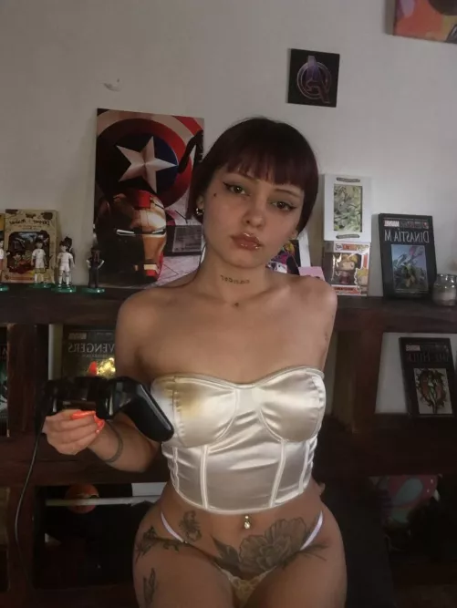 Gaming, fucking, smoking or all three? 😋