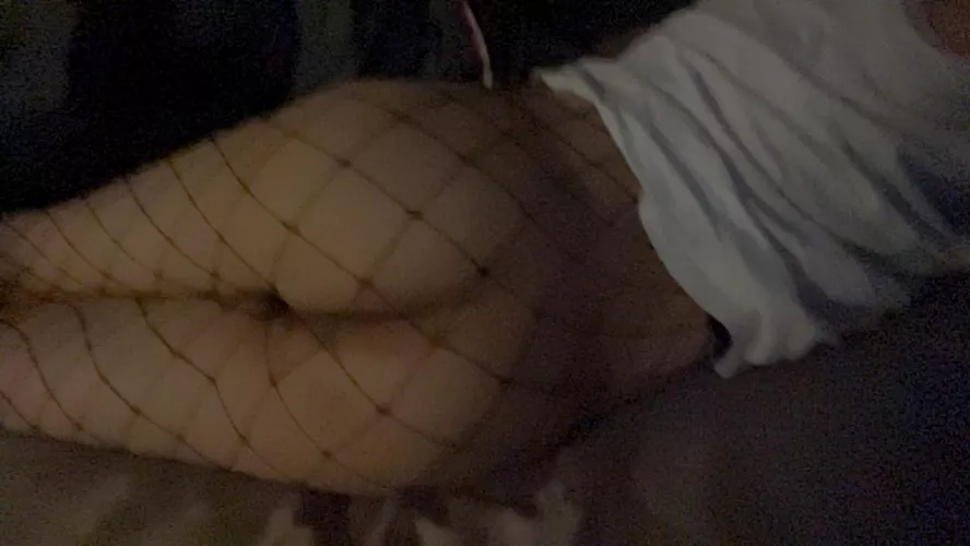 H-Hey why are you getting so close to me 😳[19]