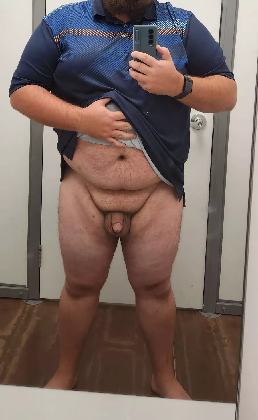 Hi 😊, would love to see something spicy in my DM'S if you wanna share. [M]