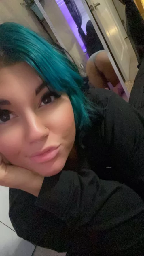 Hubby said I should take more mirror selfies. This works though