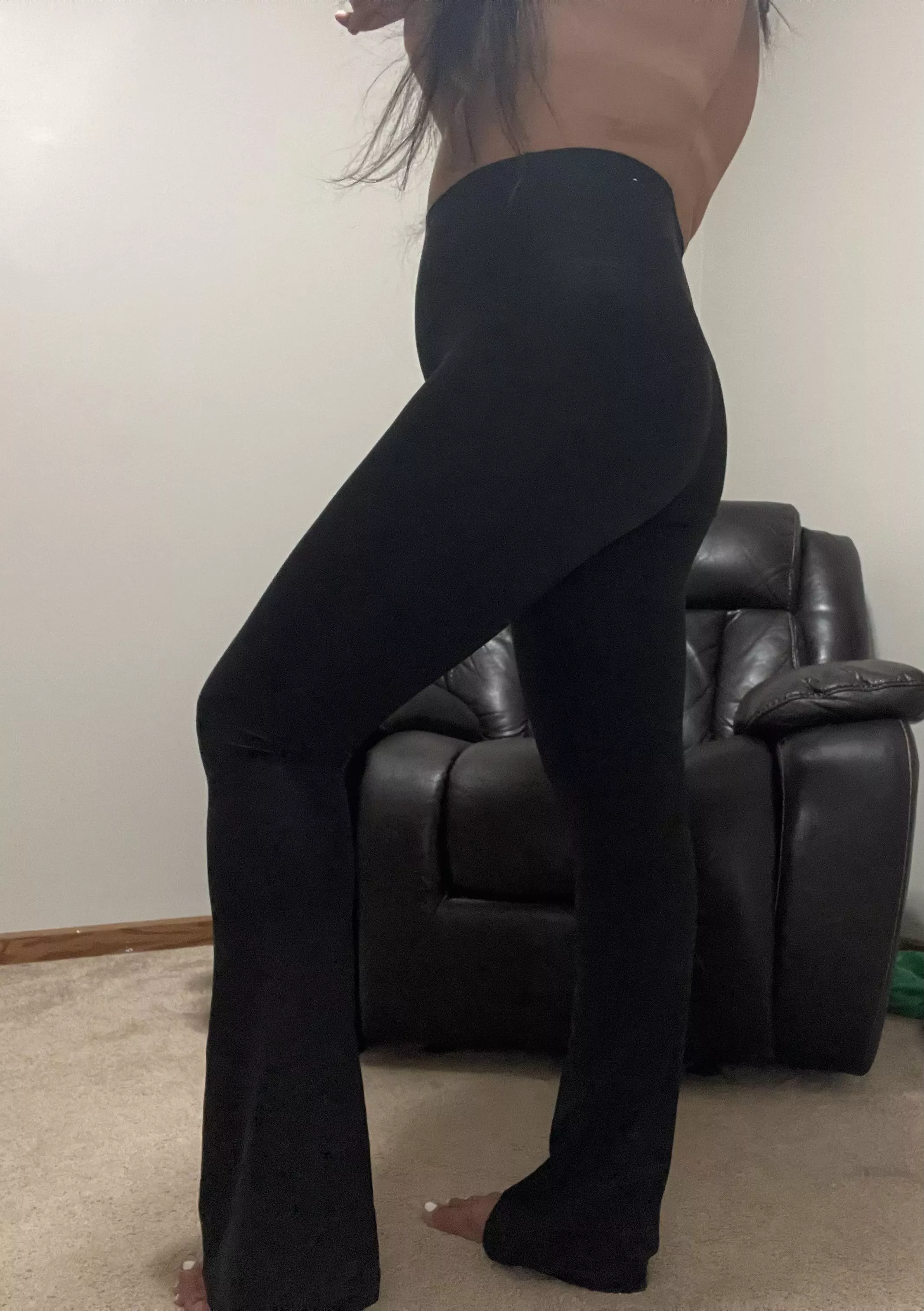 I just love the way these form to my body 🍑😈💦