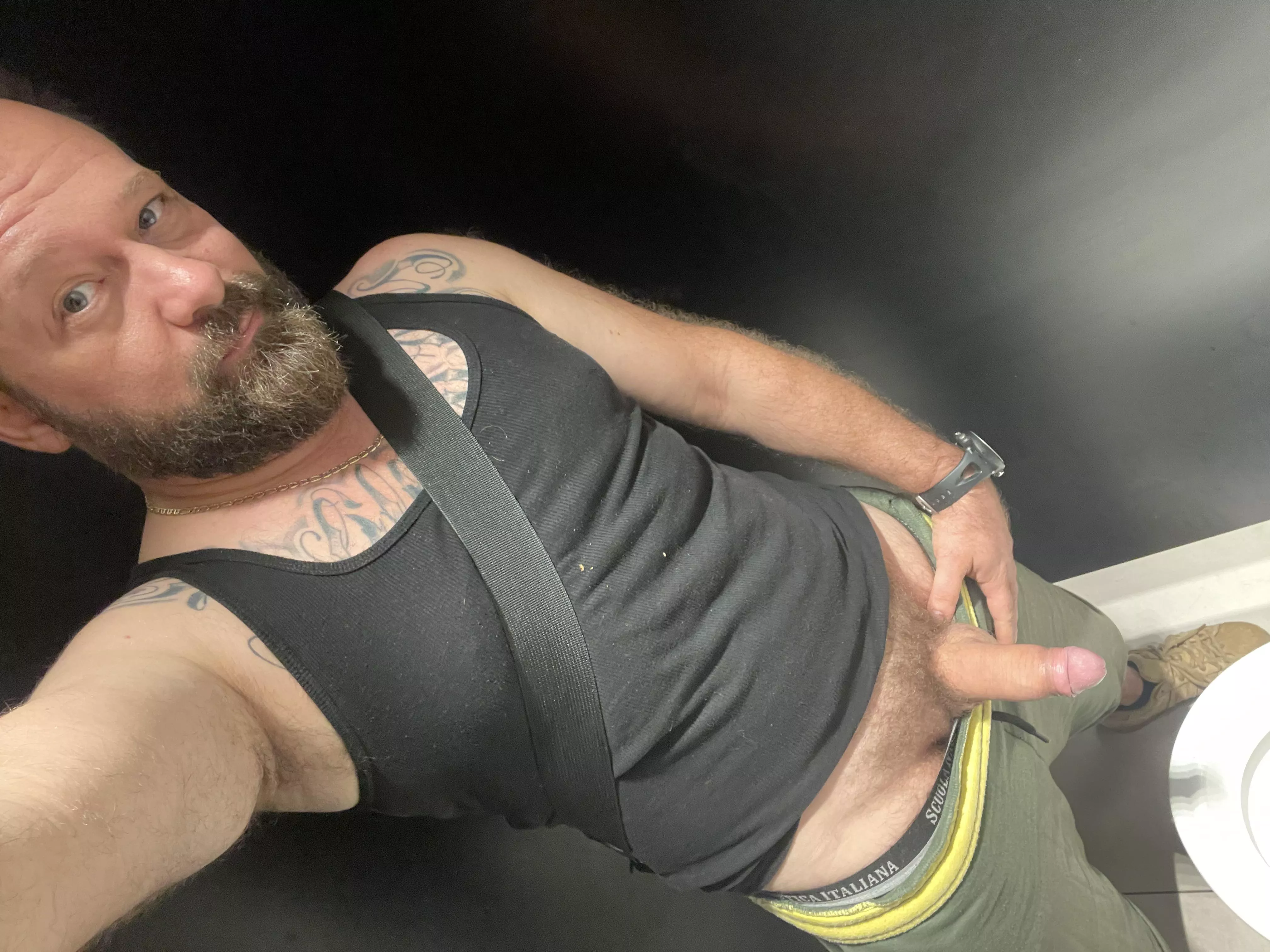 I'm waiting for you in this public toilet (43)