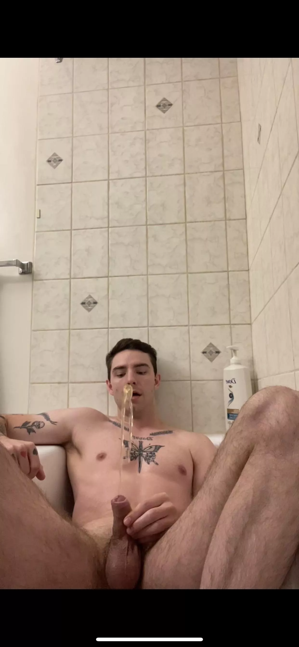 Join me in the tub?💦