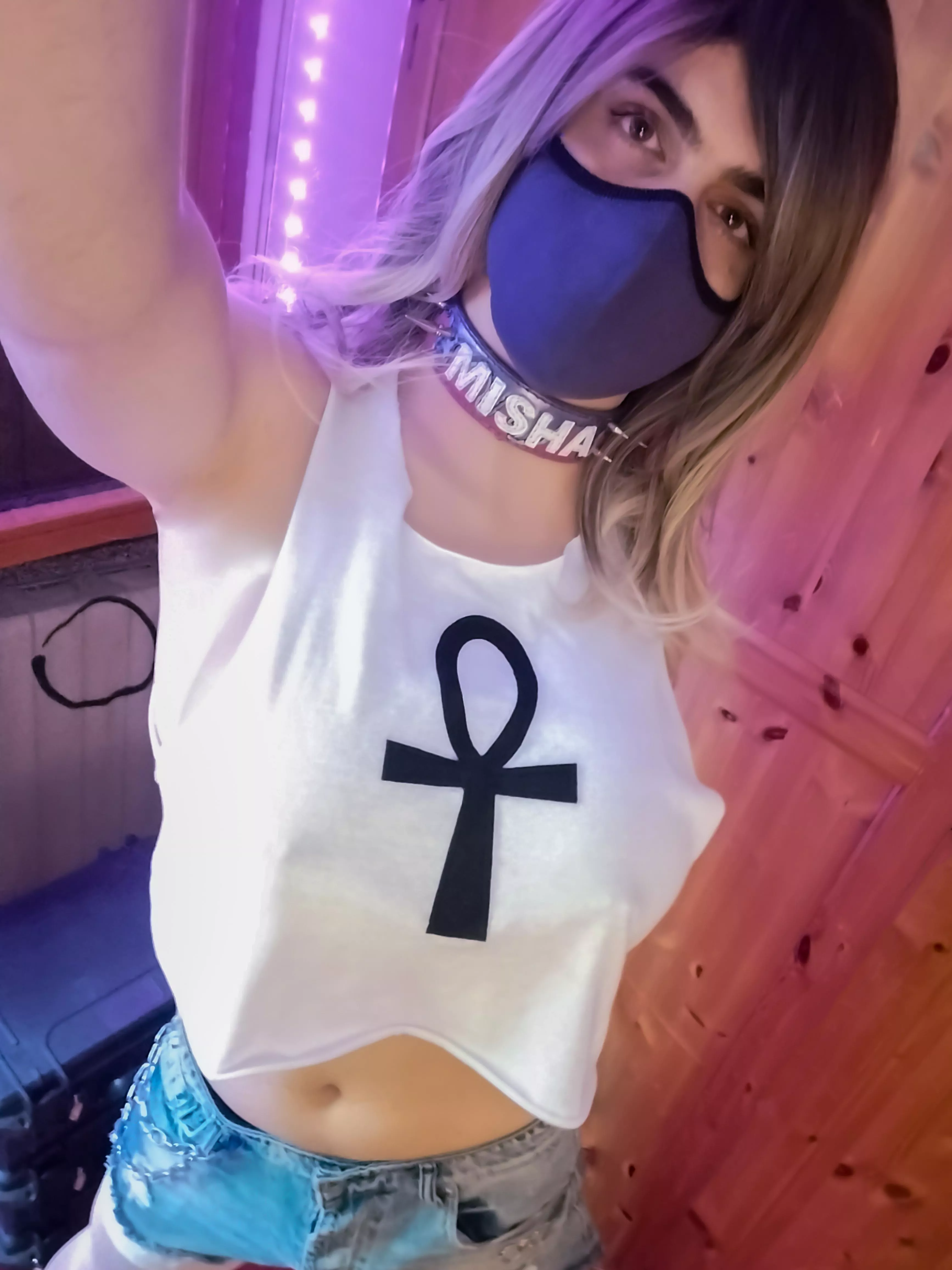 Let's snuggle all day💜