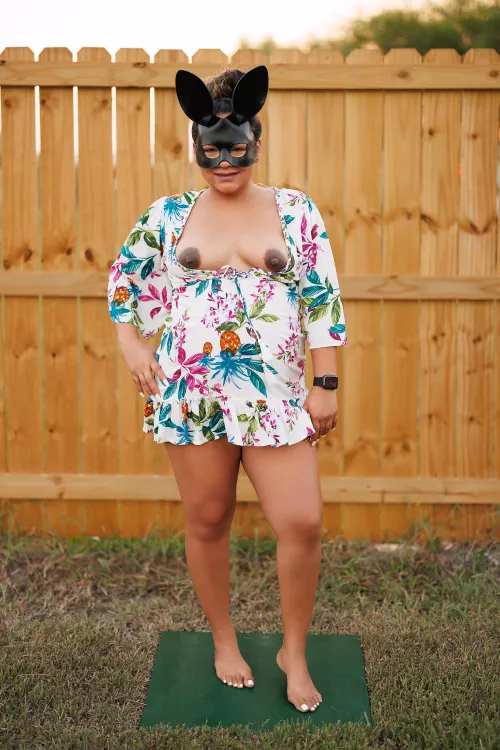 Pregnant MILF Latina Titties